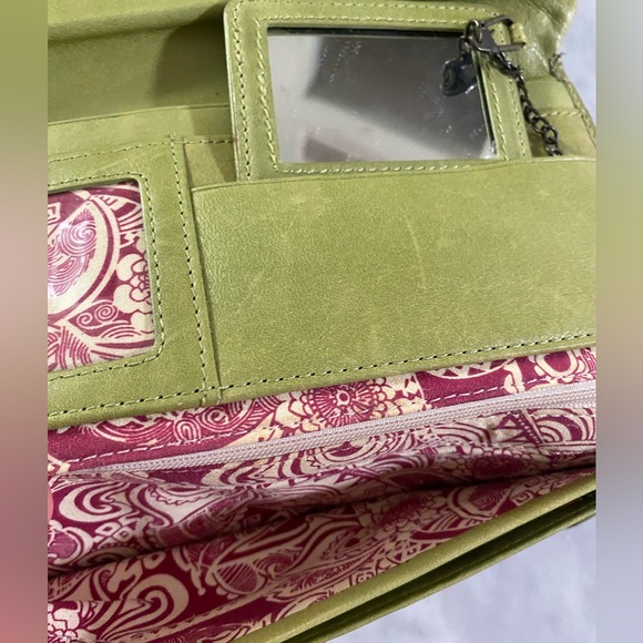 Hobo Women’s Leather Wallet - Light Green, Paisley Lining 🌿💫 - Picture 9 of 13
